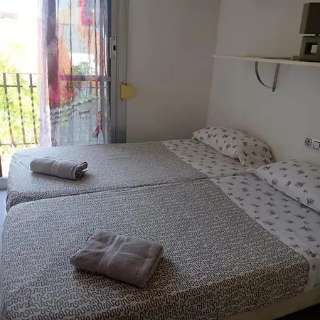 Apartman Modern Pad In A Great Old Barrio Barcelona