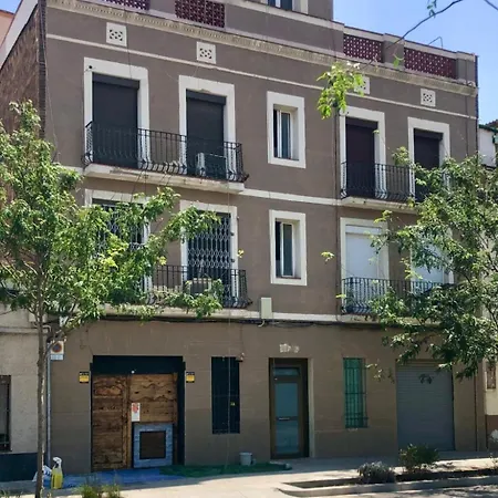 Modern Pad In A Great Old Barrio